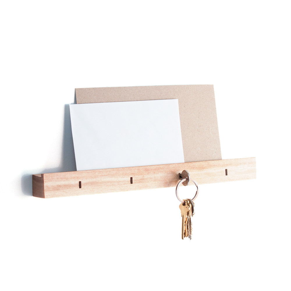 
                  
                    Mail and key holder - Us & Coutumes
                  
                