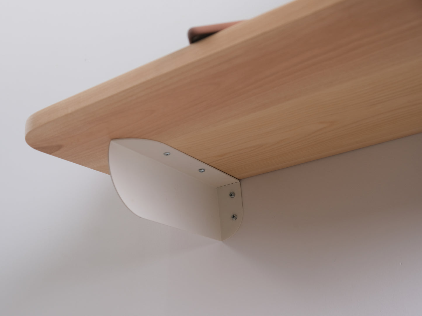 
                  
                    Sierra wall shelf brackets
                  
                