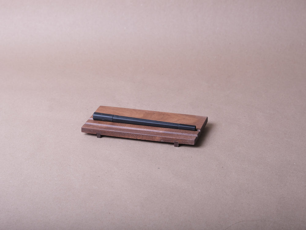 
                  
                    Pencil holder
                  
                