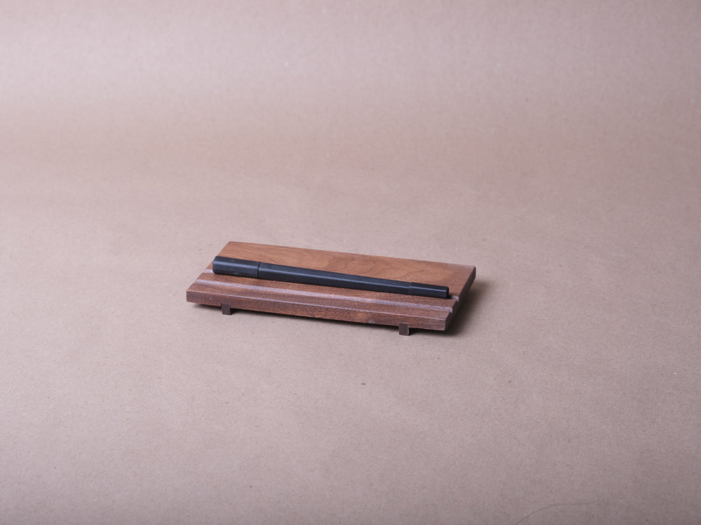 
                  
                    Pencil holder
                  
                